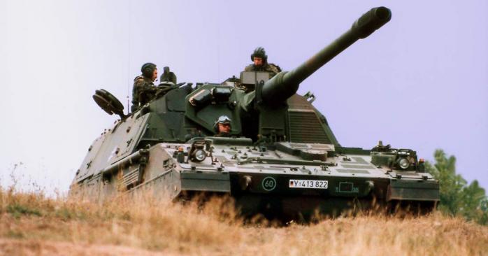 Гаубиці Panzerhaubitze 2000. Фото: Вікіпедія