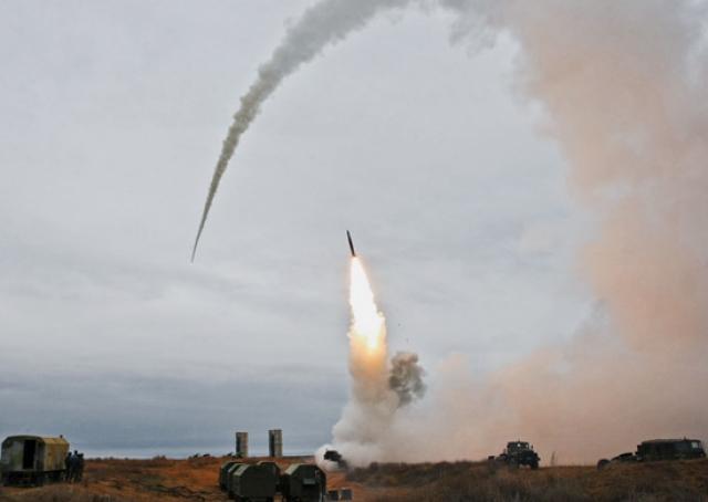 Залп восьми ракет по Украине стоил Москве почти 100 млн долларов