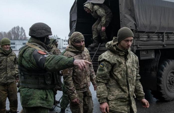 27 годин побоїв, без їжі, води та туалету - російський солдат розповів, як його змусили повернутися на фронт