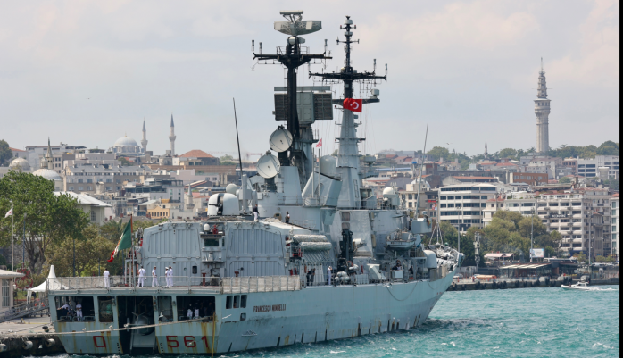 Корабль НАТО появился в Стамбуле – впервые с 24 февраля