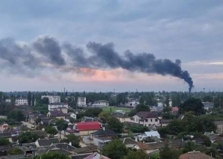 В мережі з'явилося відео ранкових вибухів у Криму