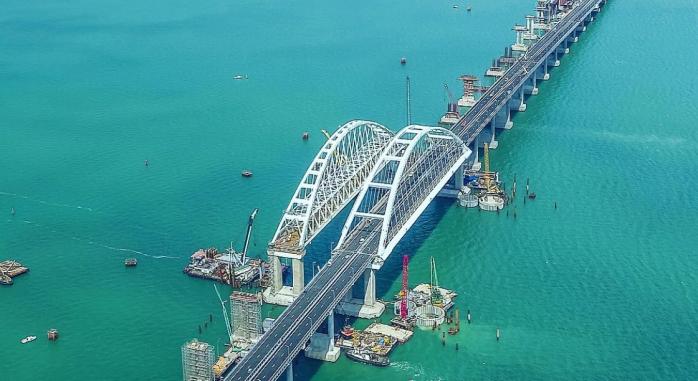 Крымский мост нужно уничтожить, заявили у Зеленского
