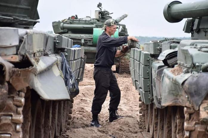 Генштаб опубликовал новые фронтовые сводки - россияне штурмуют на четырех направлениях