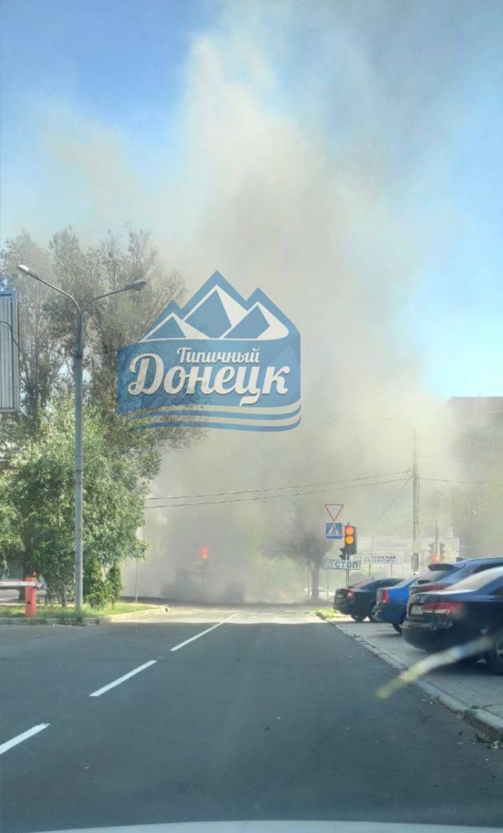 В Донецьку прилетіло до адміністрації пушиліна 