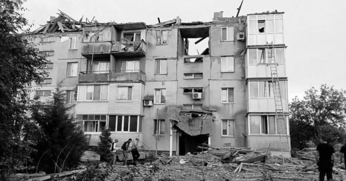 Рашисты обстреляли поселок Каменка на Запорожье, фото: Запорожская ОВА