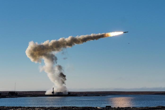 Оккупанты над Крымом могли сбить собственную ракету «оникс». Фото: defence-ua.com