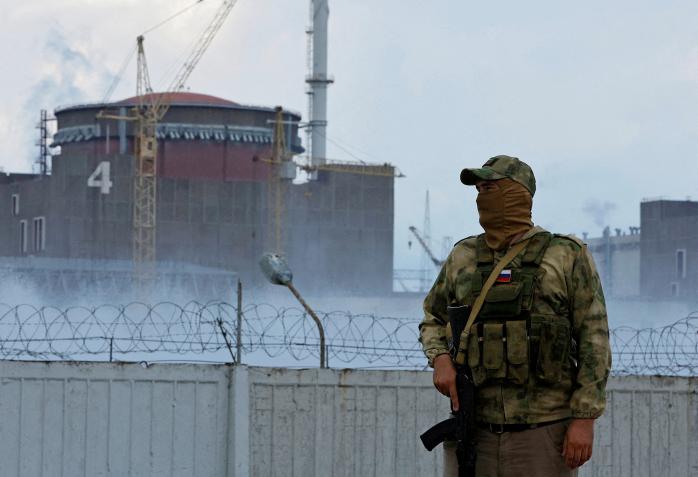 Зеленский созвонился с Макроном по поводу миссии МАГАТЭ на Запорожской АЭС