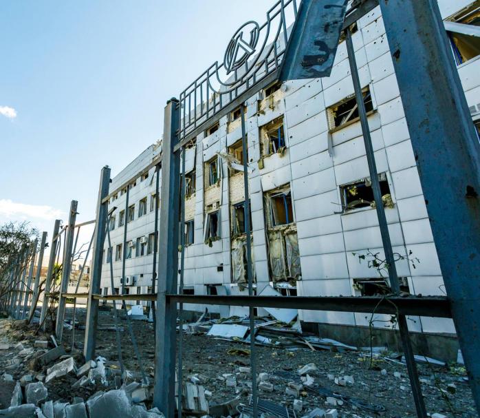 Мировая спортивная арена - рашисты уничтожили в Харькове бассейн и клуб бокса 