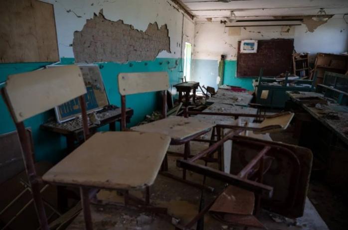 Зруйнована окупантами школа. Фото: Офіс президента