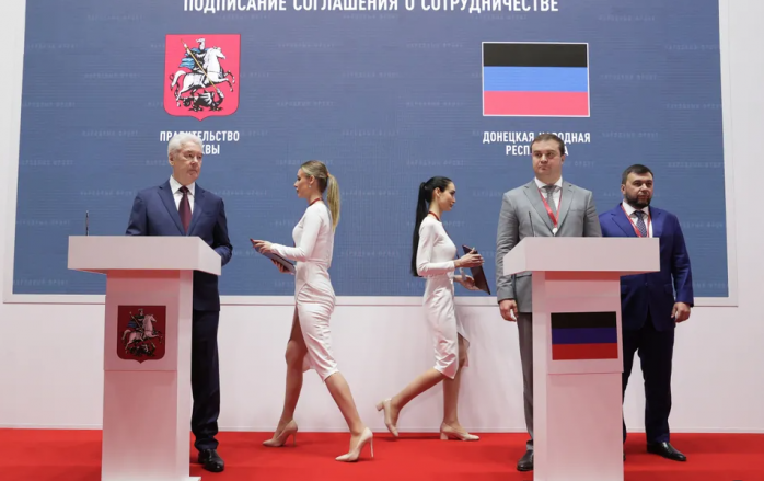 Российские чиновники едут в лнр и днр за «длинным рублем» и карьерой — «Медуза»