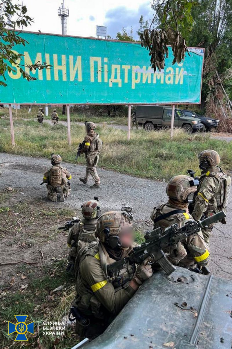 Українські військові у Високопіллі та Балаклії. Фото: СБУ