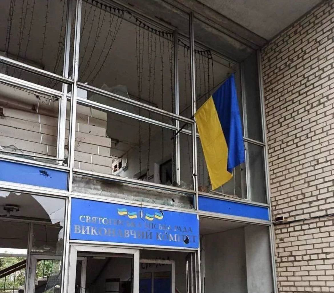 Українські прапори підняли над ще двома важливими населеними пунктами 