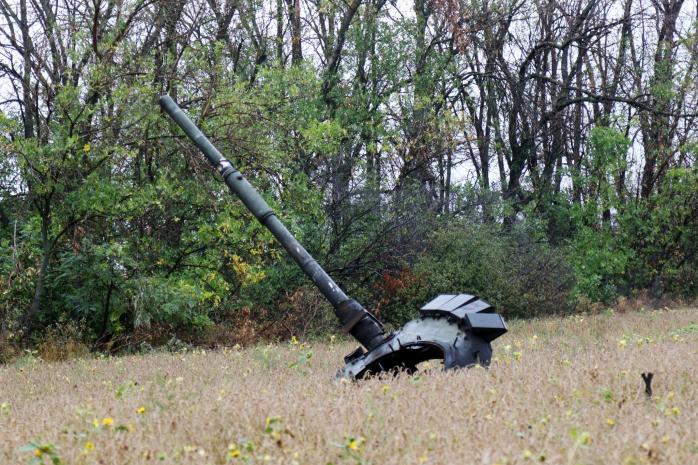 Росіяни укріплюють оборону на Донбасі і Запоріжжі недобитками з Харківщини і резервом з рф