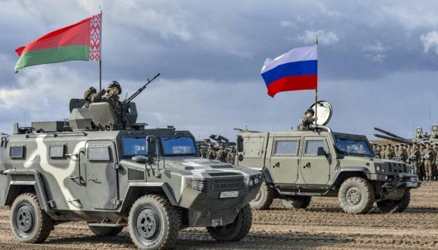 лукашенко приказал силовикам усилить оборону границы с Украиной, чтобы не допустить «удара в спину» россии