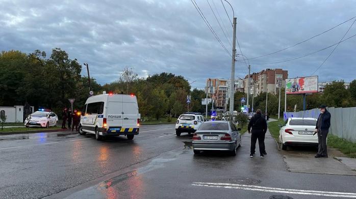 В Черновцах продолжают искать извращенца, убившего полицейскую