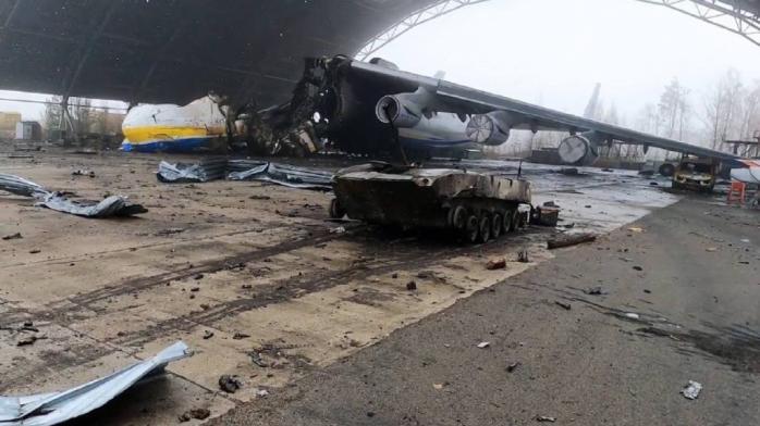 Деталі розслідування щодо знищення літака «Мрія» розкрила СБУ. Фото: Фокус