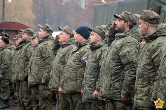 Мобилизированных россиян свозят в беларусь для прохождения боевой подготовки