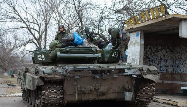 Росіяни мародерять на окупованих територіях. Фото: Укрінформ