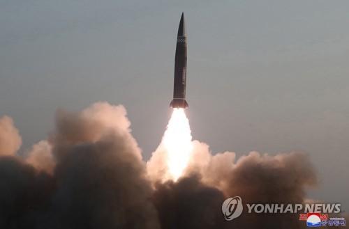 КНДР запустила в сторону Японии межконтинентальную баллистическую ракету, она вышла из строя