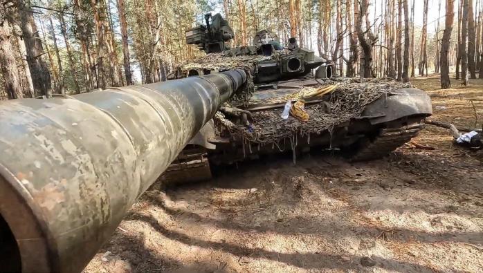 Украинский танкист сделал "распаковку" российского танка Т-90А 