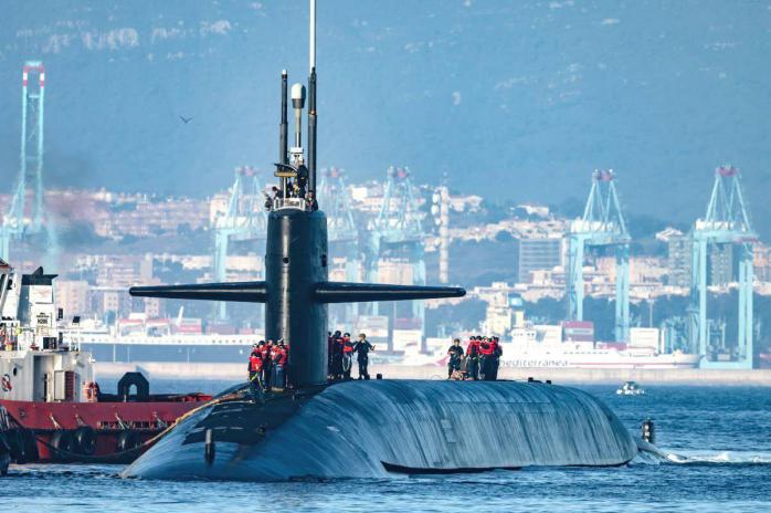 Намек путину - США ввели в Средиземное море крупнейший в мире подводный носитель ядерного оружия