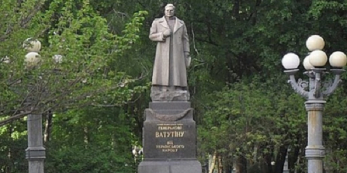 Киев избавится от памятников Щорсу и Ватутину - Ткаченко