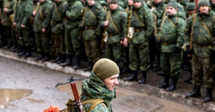 Російські загарбники стягують війська до Мелітополя, фото: «Волинь24»