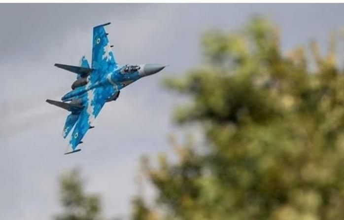 Бойову роботу Су-24М показали Повітряні сили ЗСУ