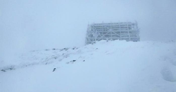 Снег в Карпатах, фото: Черногорский горный поисково-спасательный пост