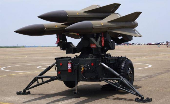  Систему ПВО Hawk готовят к работе на фронте
