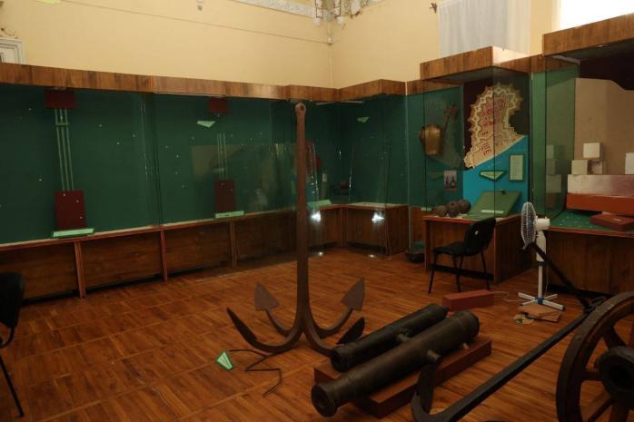 Убегая из Херсона, россияне обворовали херсонские музеи, фото – Иван Антипенко