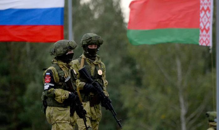 Генштаб ЗСУ: 10-15 тисяч білорусів готові воювати на боці рф