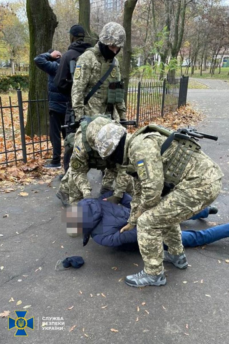 Агент фсб шпигував за військовими в Одесі. Фото: СБУ