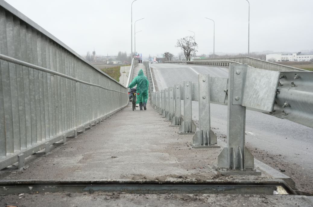 Російський гауляйтер Балицький показав наслідки підриву мосту в Мелітополі 
