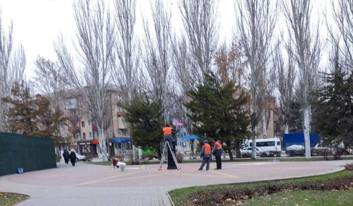 У Мелітополі червоною фарбою облили пам’ятник Леніну, фото: Іван Федоров