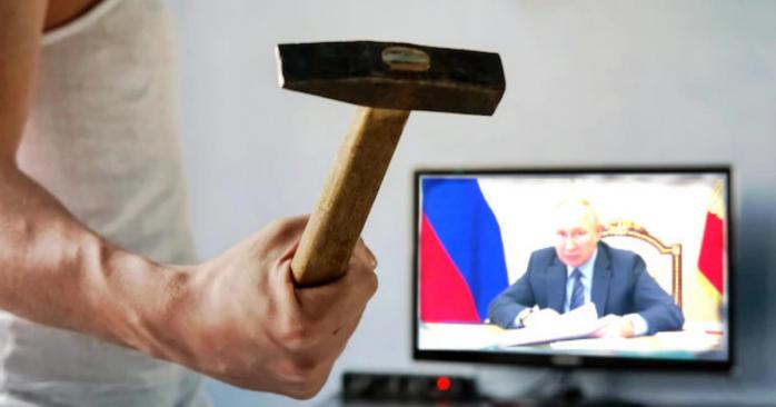 У Молдові призупинили ліцензії шістьох російських телеканалів, фото: Freepik