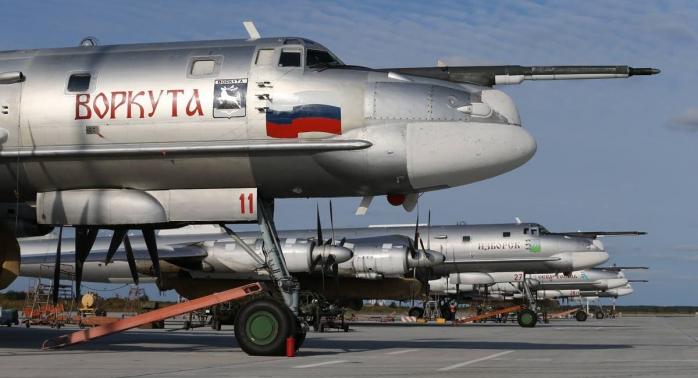 Удар по аэродрому Энгельс повредил пять Ту-95, 17 военных рф погибли — СМИ