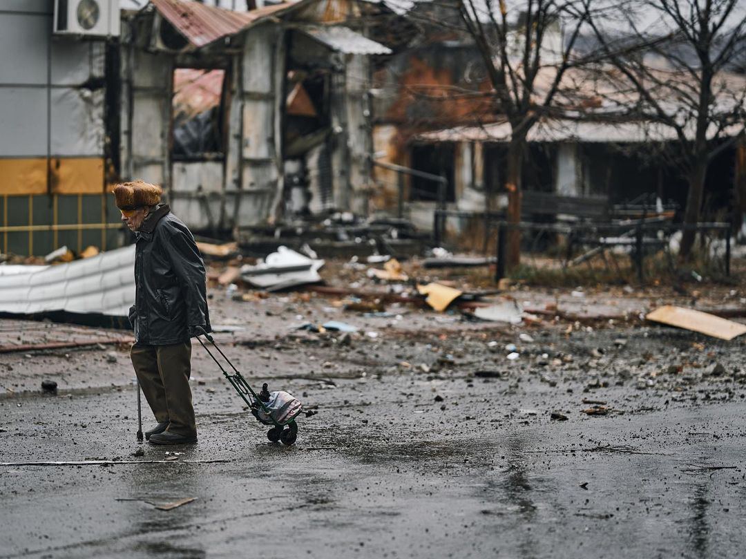 Незламний та зруйнований росіянами Бахмут. Фото: Володимир Зеленський у Telegram