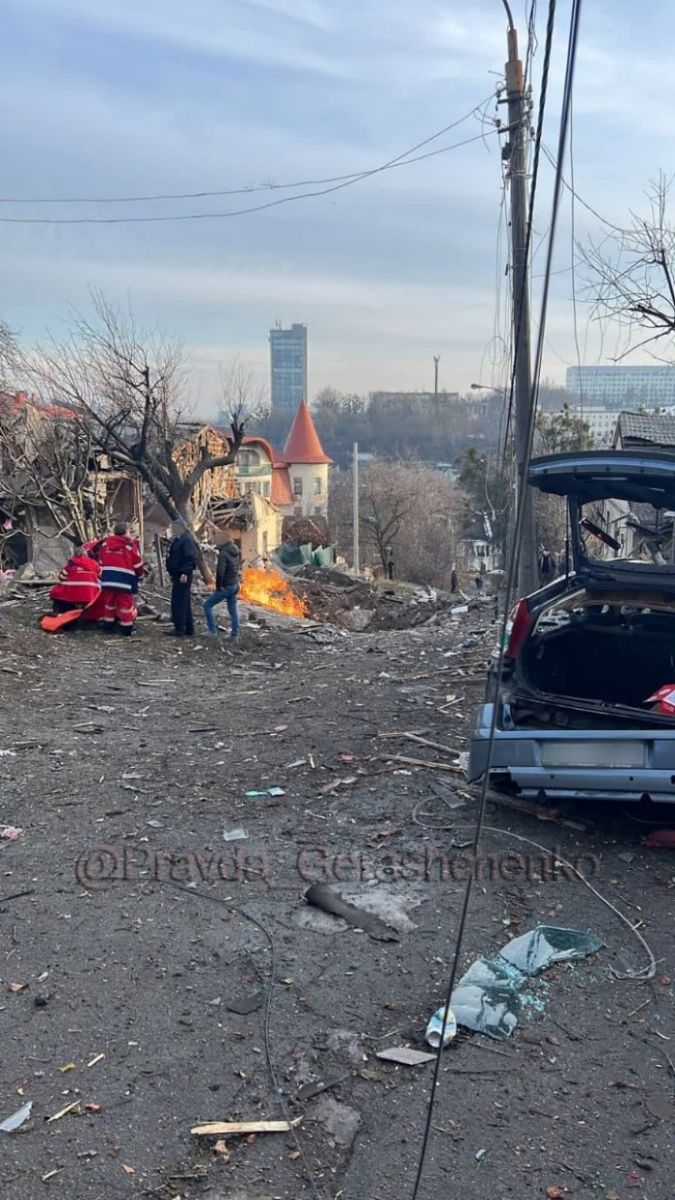 Наслідки російського обстрілу Києва, фото: Антон Геращенко