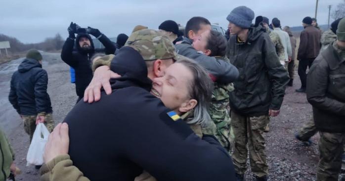Украина вернула 140 пленных, фото: Андрей Ермак