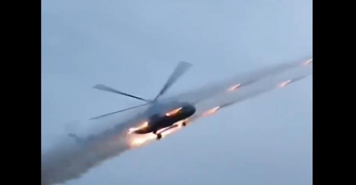 Вогонь українського гелікоптера по окупантах показали ЗСУ
