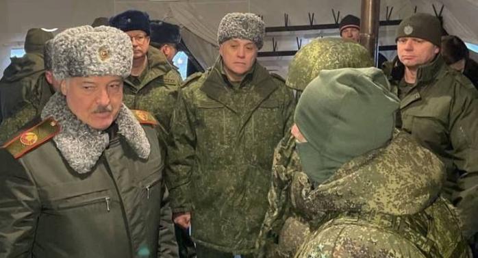 Лукашенко посетил группировку войск рф в беларуси - Общее дело делаем