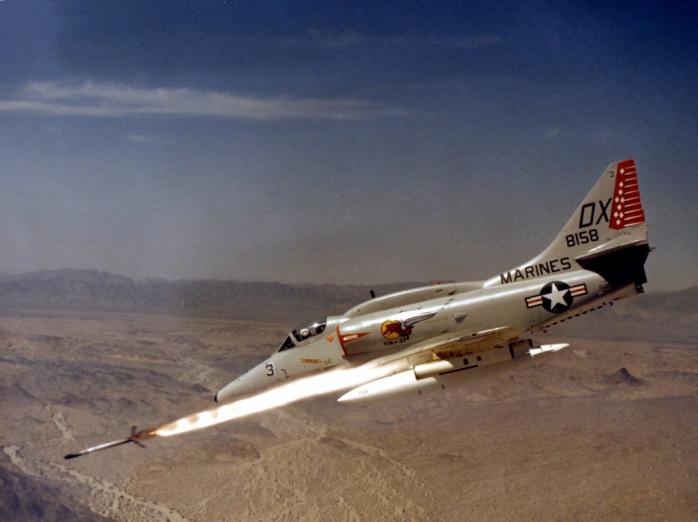Воздушные силы получат американские ракеты «воздух-земля» Zuni — ими воевали во Вьетнаме