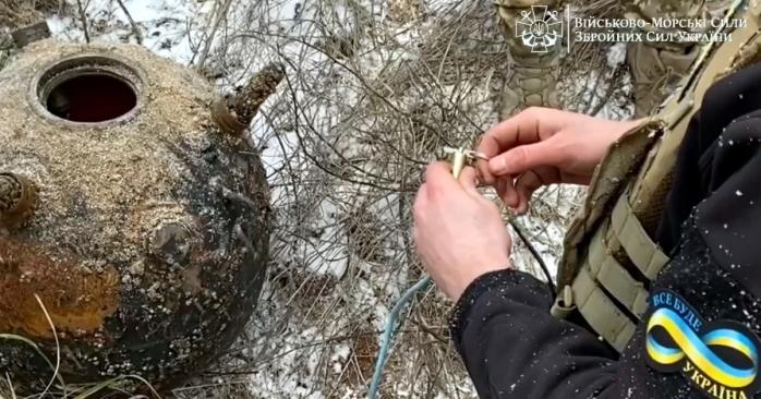 На Одещині знищили ще одну протикорабельну міну, скріншот відео