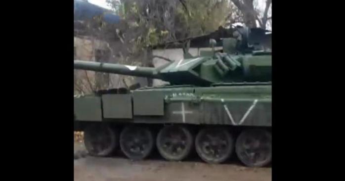 Украинские военные захватили экспортную модель танка Т-90, фото: Ukraine Weapons Tracker