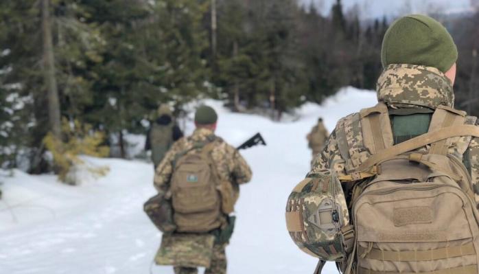 Росіяни переодягаються у форму ЗСУ біля Кремінної – ЦНС не виключає провокації