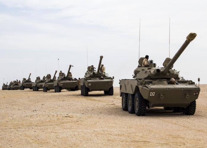 Франція повідомила термін надходження в Україну колісних танків AMX 10-RC