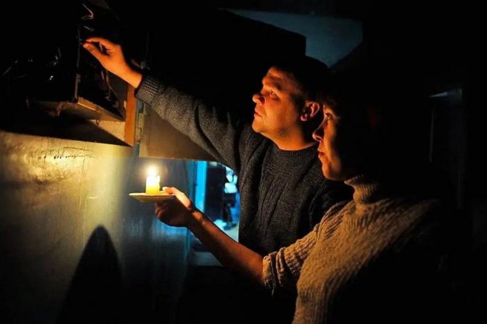 Відключення світла в Україні можуть бути тривалими. Фото: zahid.com