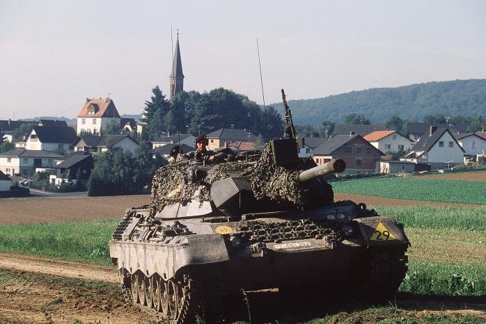 Для поставок Украине танков Leopard 2 нет юридических препятствий – министр юстиции ФРГ