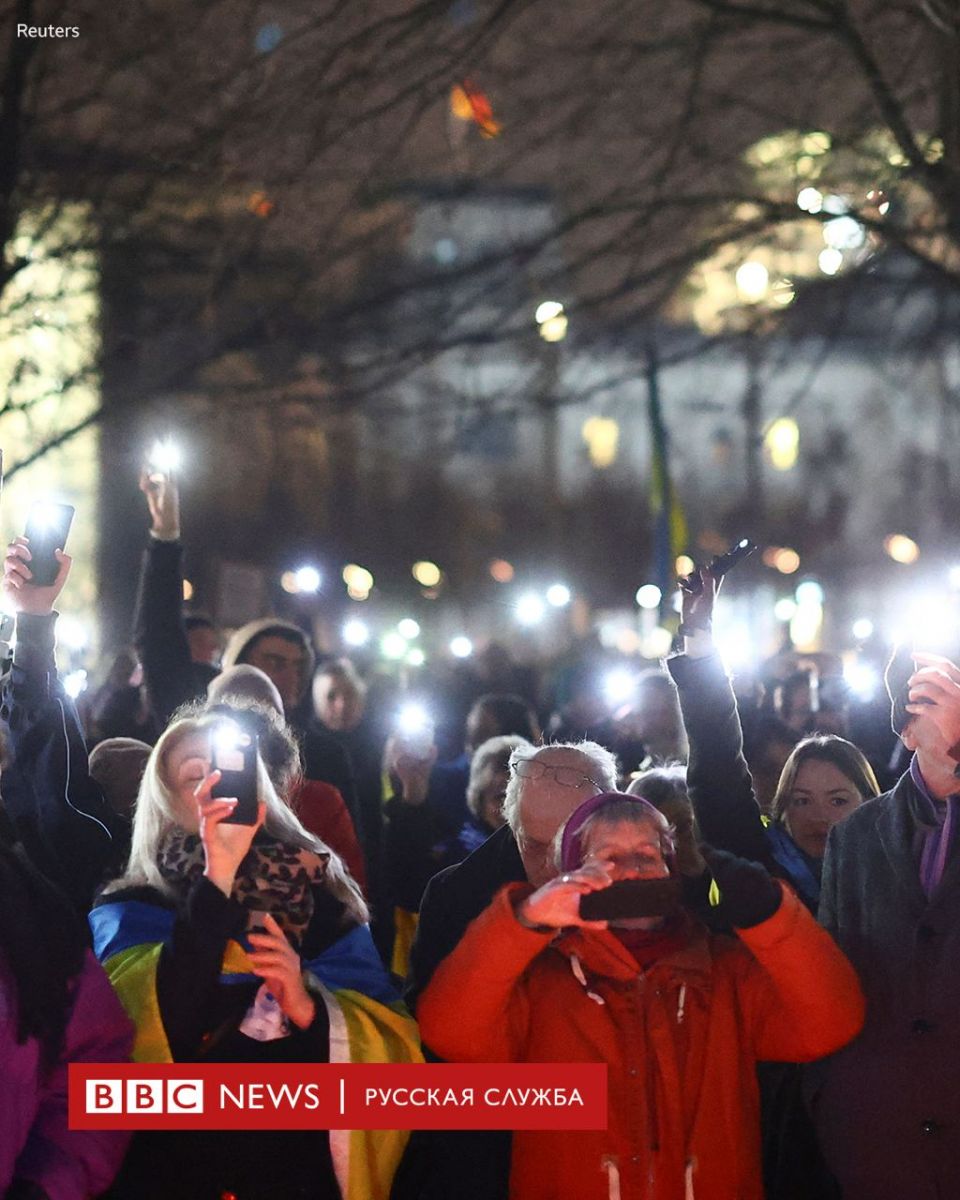 "Свободу леопардам!" Українці та їхні однодумці вийшли на демонстрацію до Бундестагу